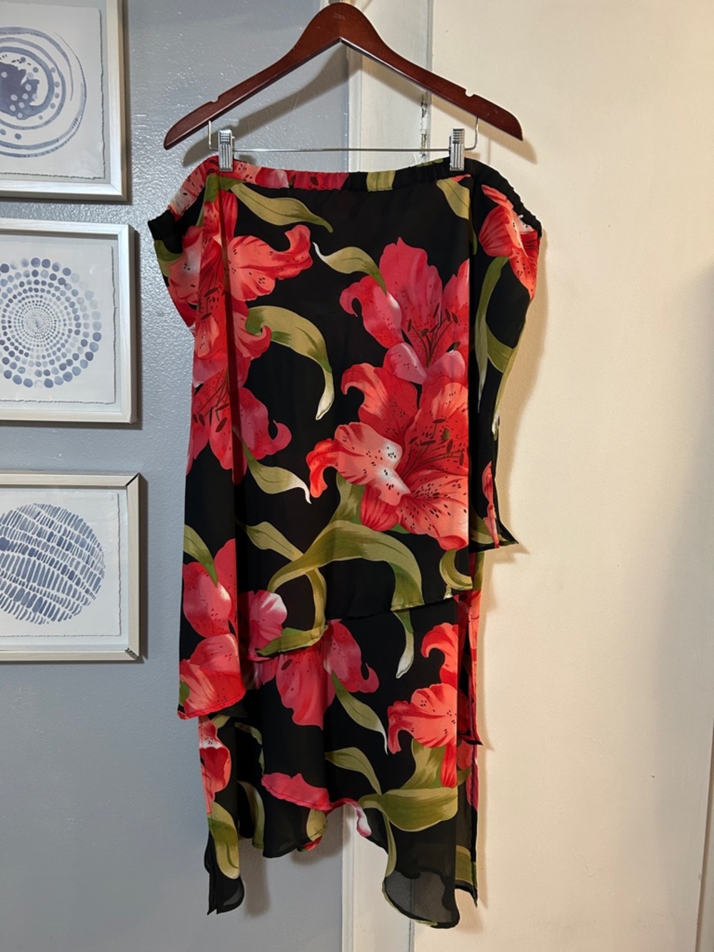 Russell Kemp Women’s Plus Size 4X Black Ruffle Layered Red Floral Print Skirt